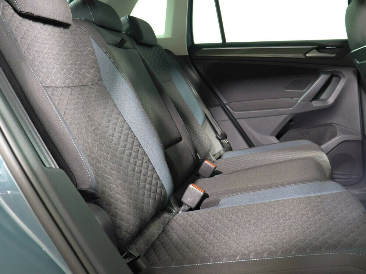 Volkswagen Tiguan, 1.5 л, Робот, 2018 фото 8