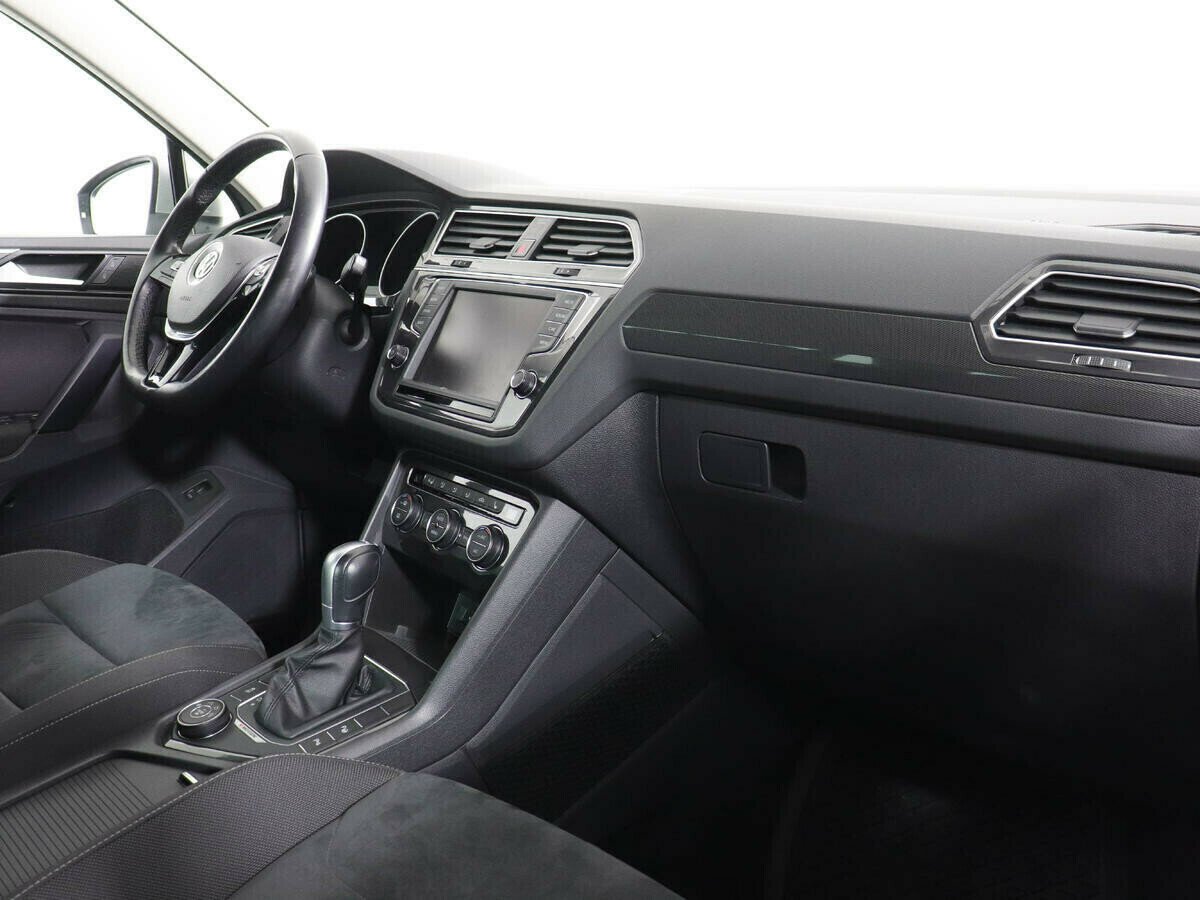 Volkswagen Tiguan, 1.5 л, Робот, 2018 фото 7