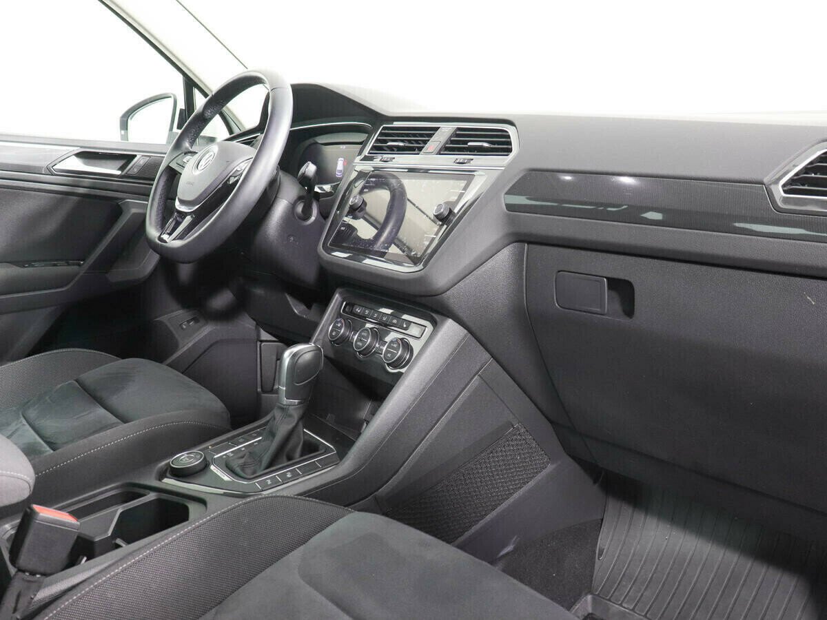 Volkswagen Tiguan, 1.5 л, Робот, 2018 фото 7