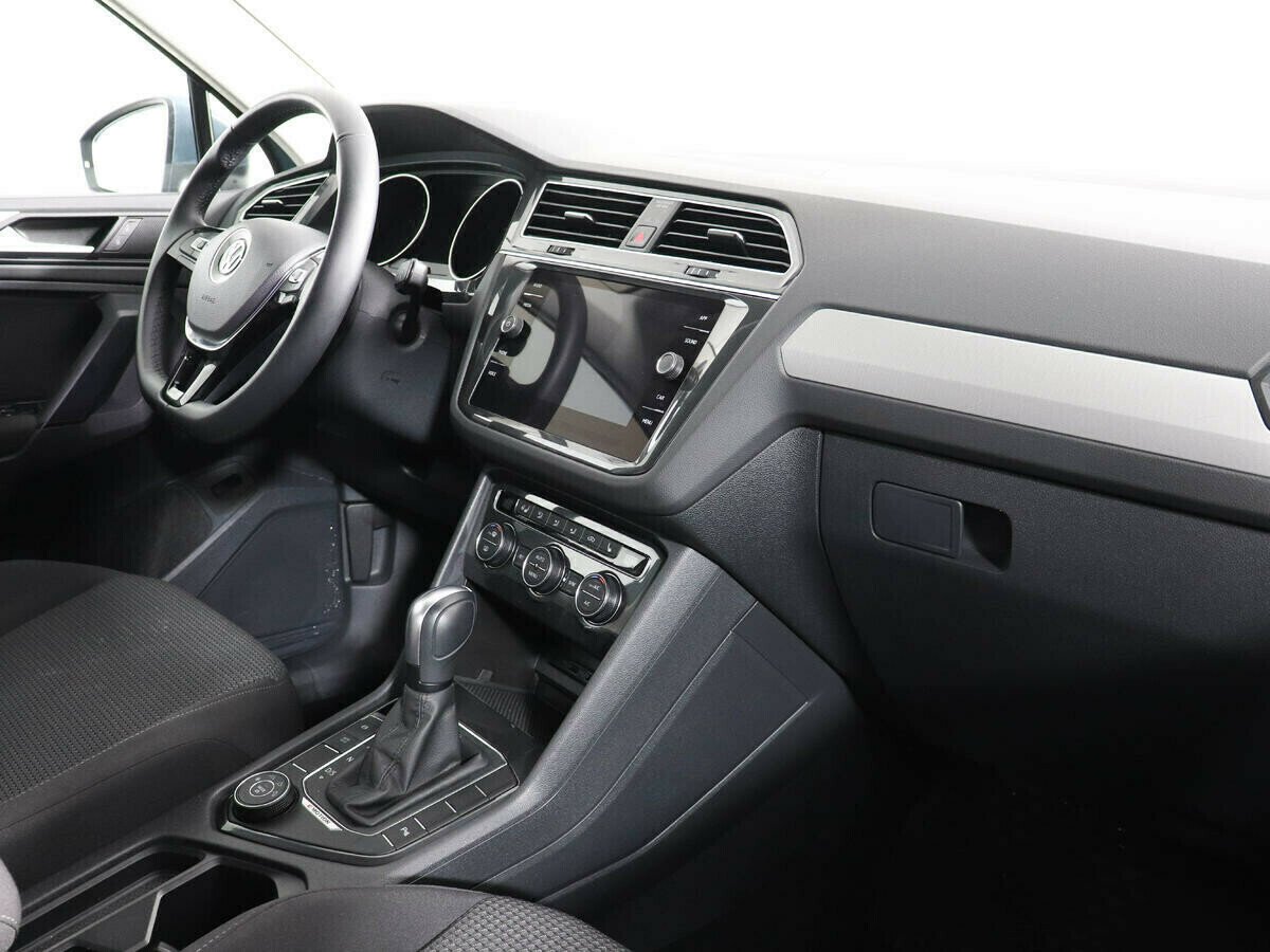 Volkswagen Tiguan, 1.5 л, Робот, 2019 фото 8
