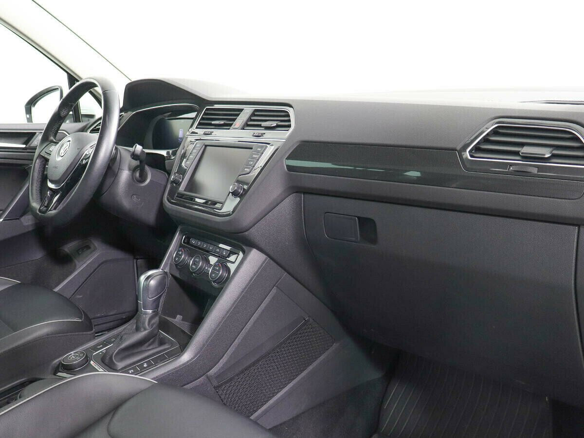 Volkswagen Tiguan, 2.0 л, Робот, 2017 фото 7