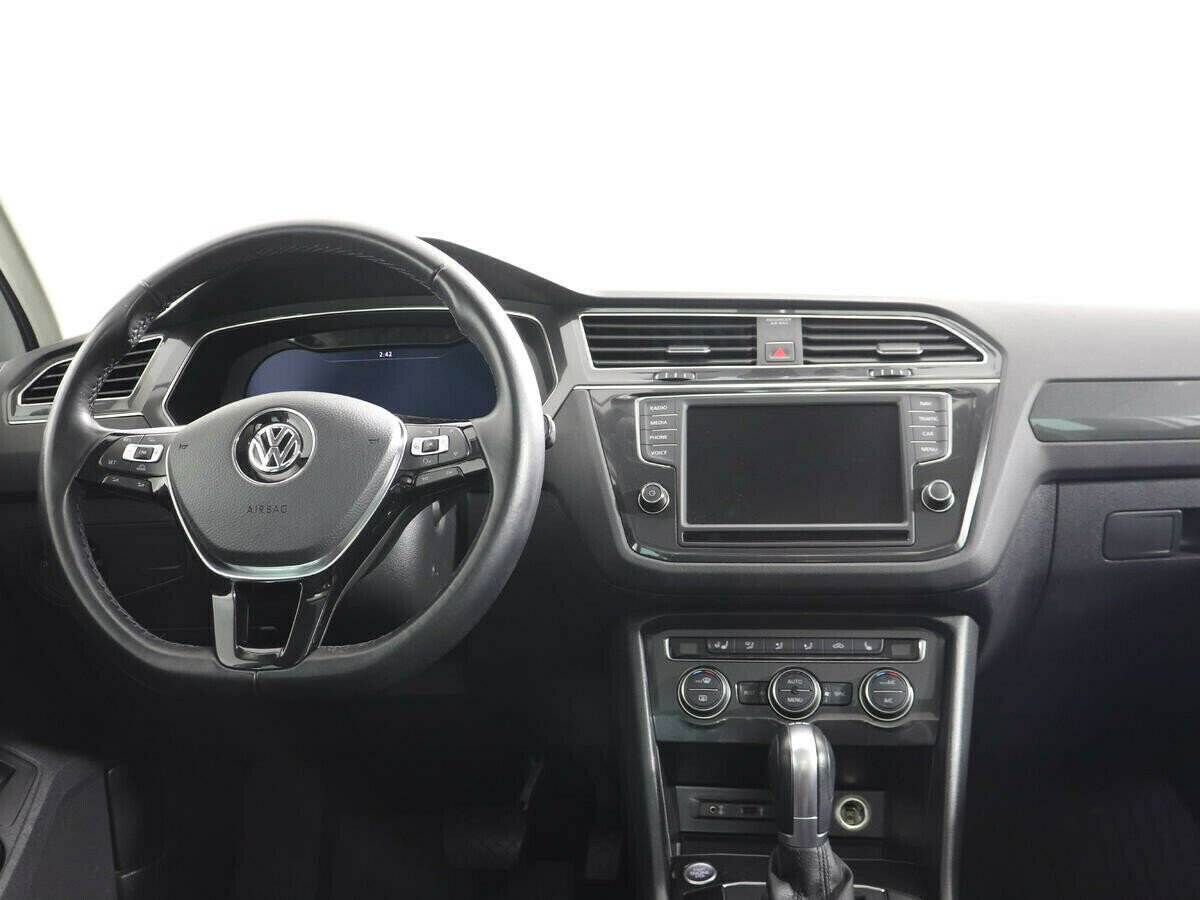 Volkswagen Tiguan, 2.0 л, Робот, 2017 фото 11