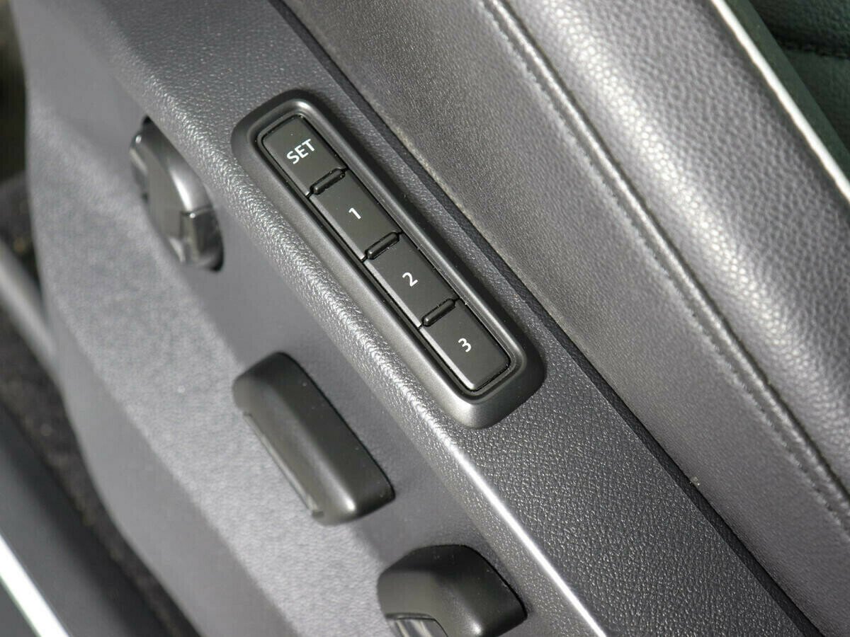 Volkswagen Tiguan, 2.0 л, Робот, 2017 фото 2
