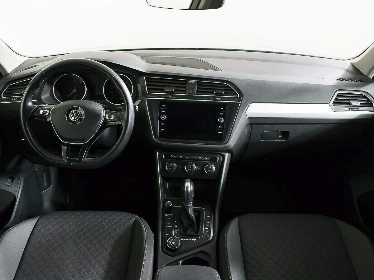 Volkswagen Tiguan, 2.0 л, Робот, 2017 фото 9