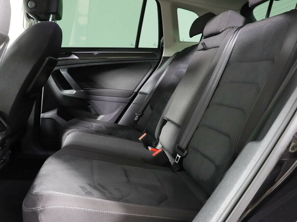 Volkswagen Tiguan, 2.0 л, Робот, 2018 фото 10