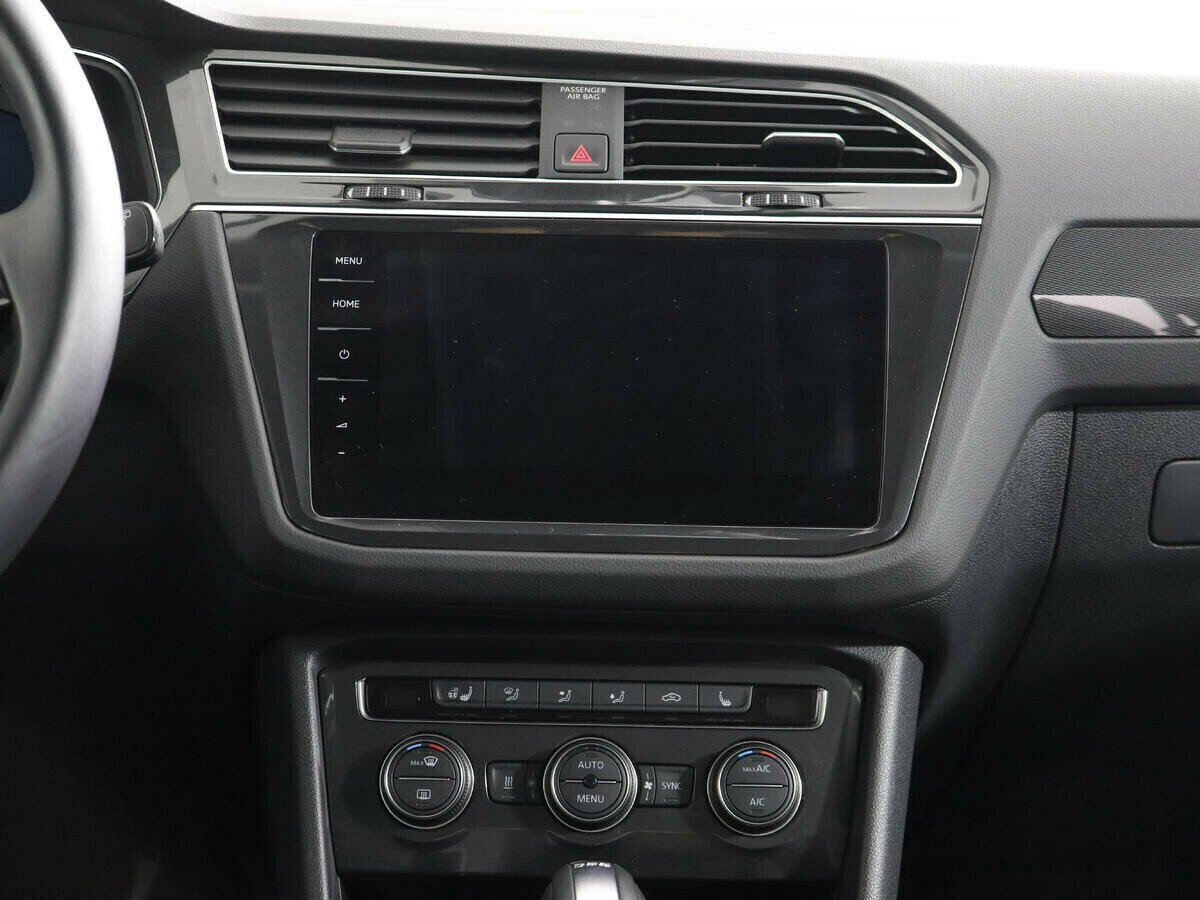 Volkswagen Tiguan, 2.0 л, Робот, 2018 фото 11