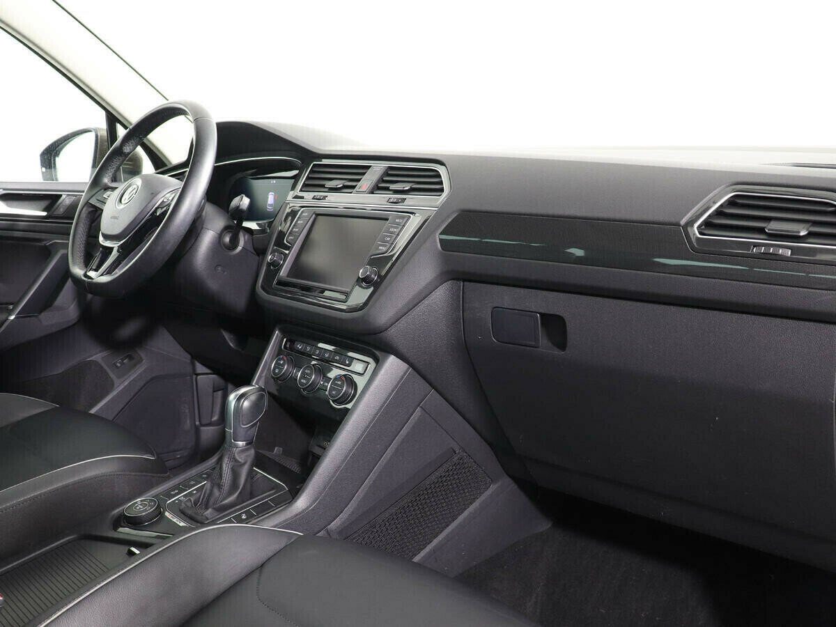 Volkswagen Tiguan, 2.0 л, Робот, 2017 фото 8