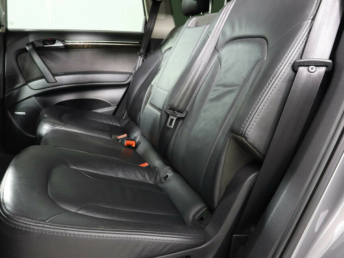Audi Q7, 3.0 л, АТ, 2010 фото 1