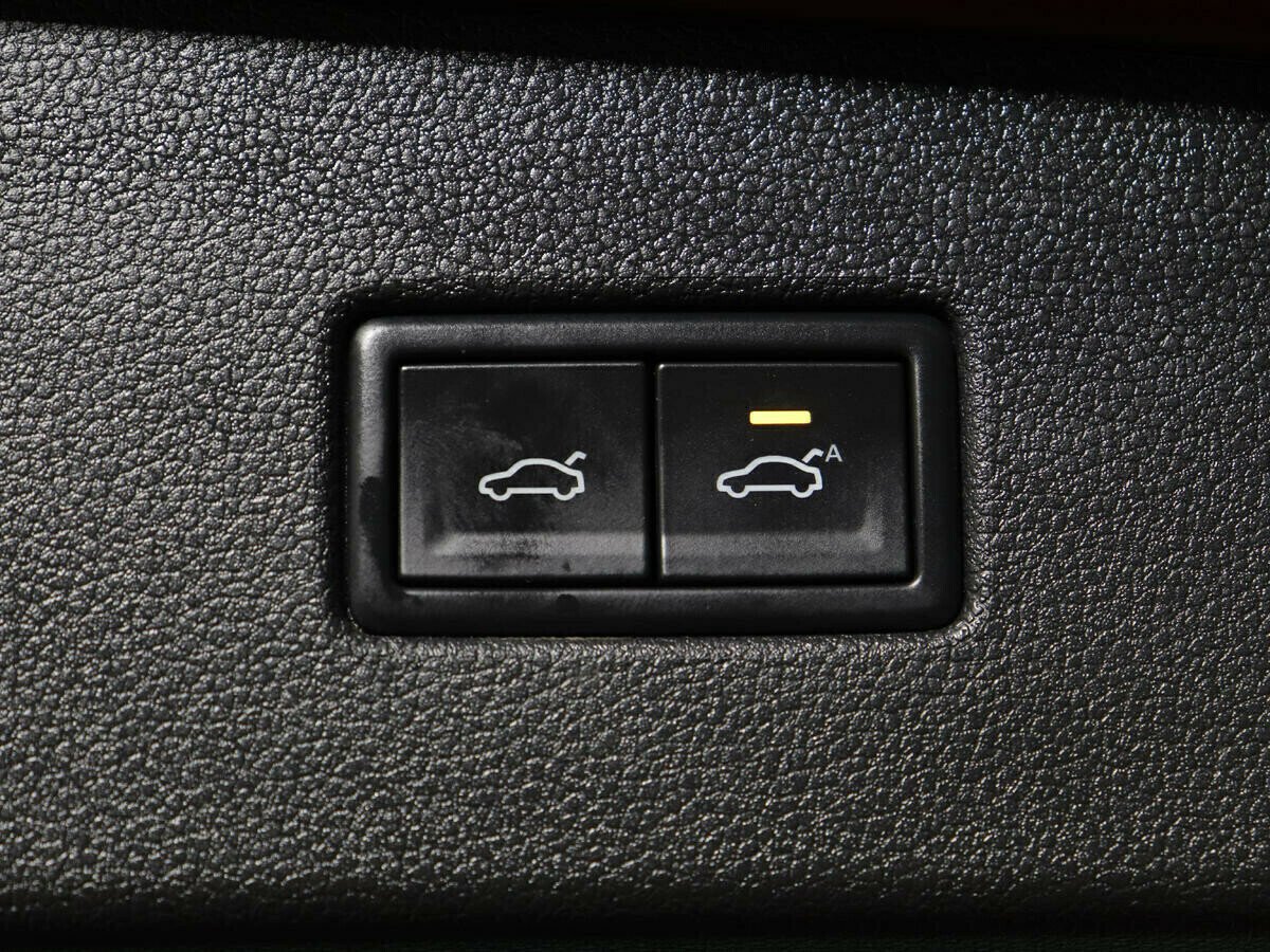 Volkswagen Tiguan, 2.0 л, Робот, 2017 фото 1