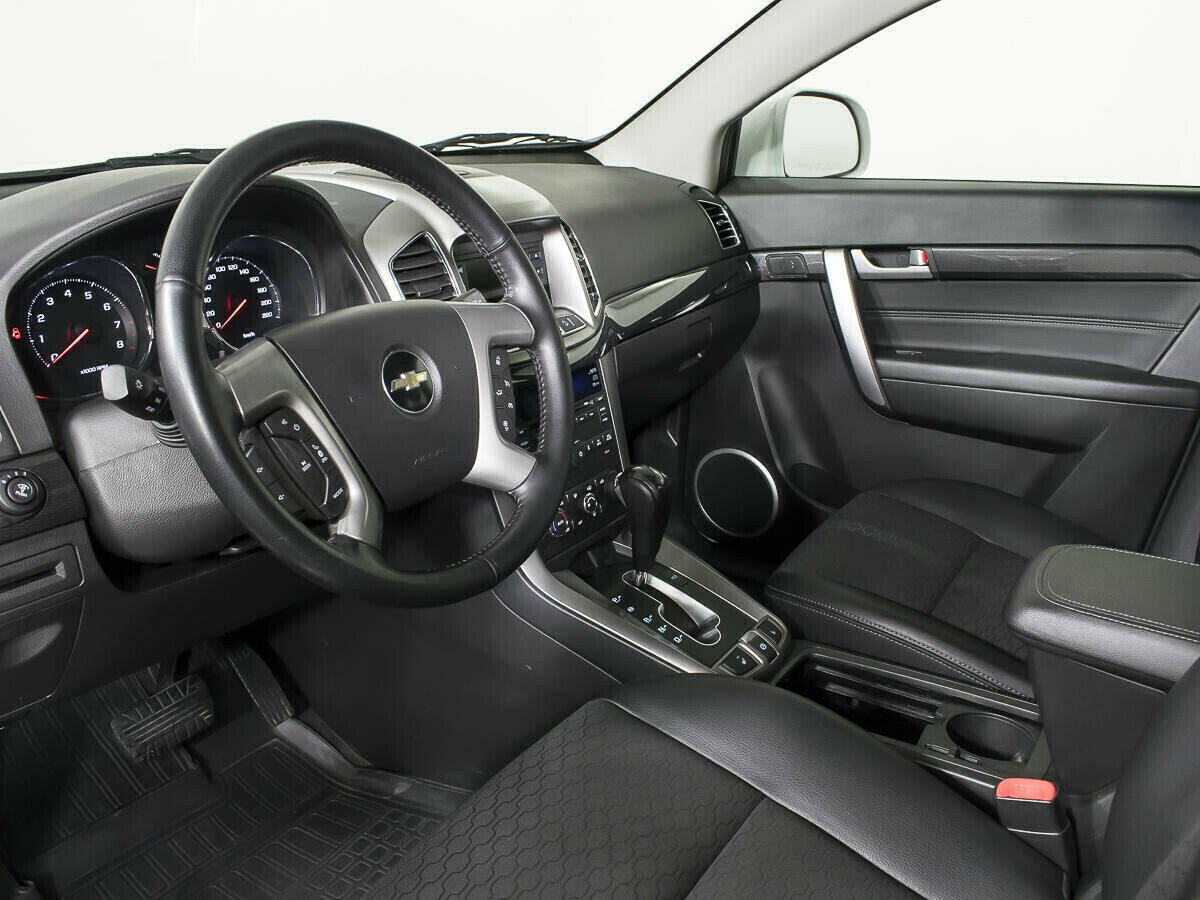 Chevrolet Captiva, 2.4 л, АТ, 2013 фото 2