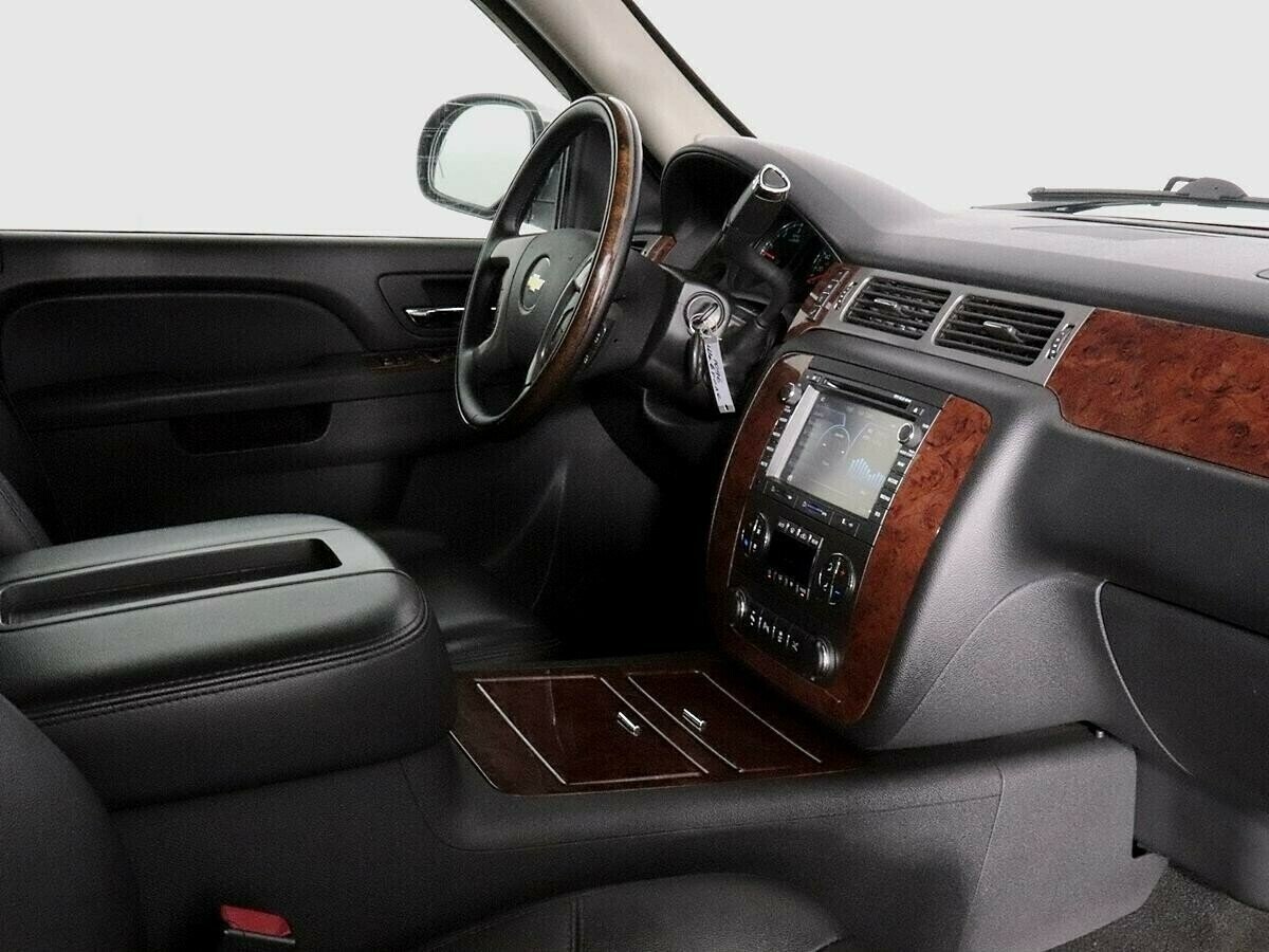 Chevrolet Tahoe, 5.3 л, АТ, 2012 фото 10
