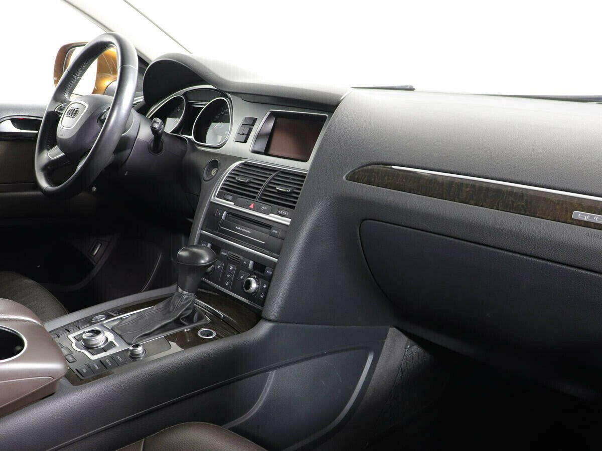 Audi Q7, 3.0 л, АТ, 2011 фото 1