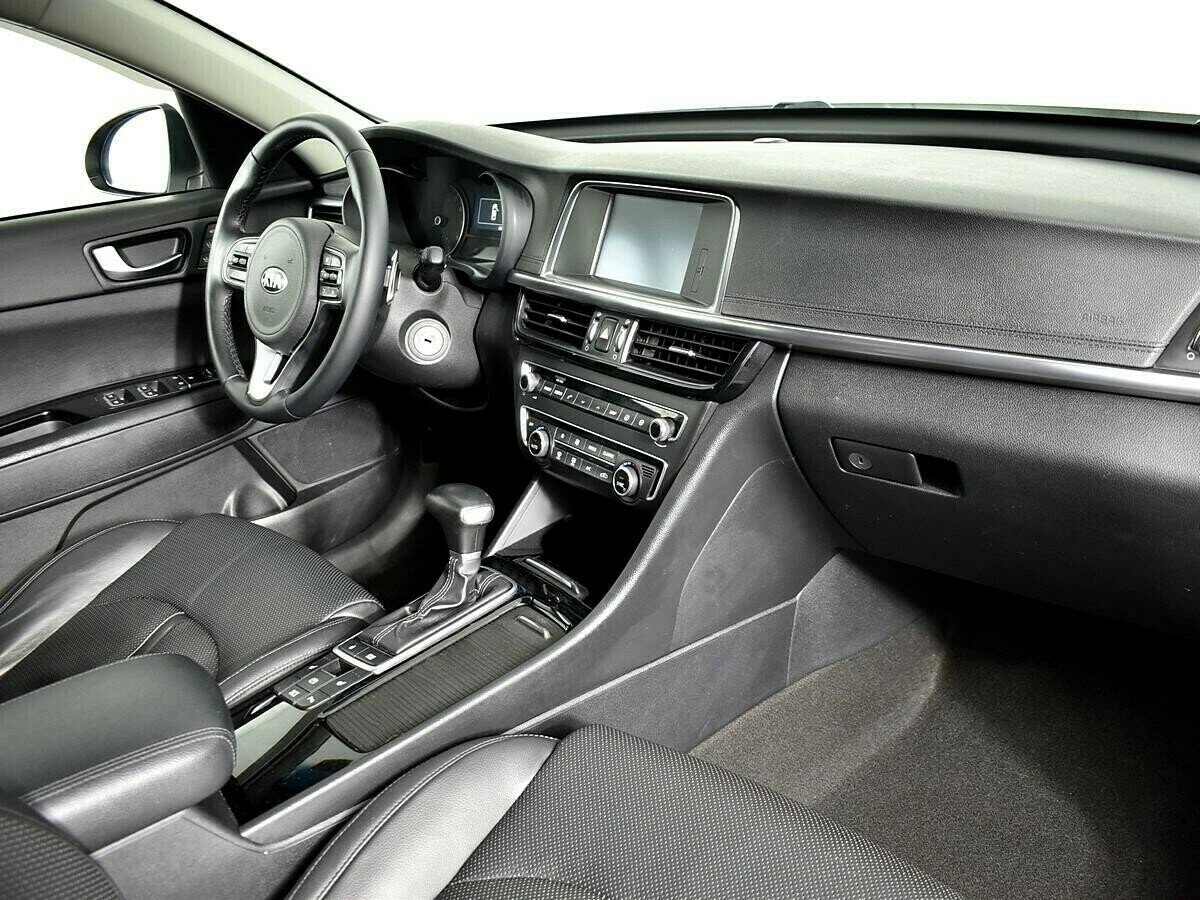 Kia Optima, 2.0 л, АТ, 2017 фото 1