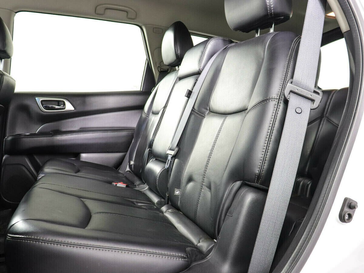 Nissan Pathfinder, 3.5 л, Вариатор, 2015 фото 2