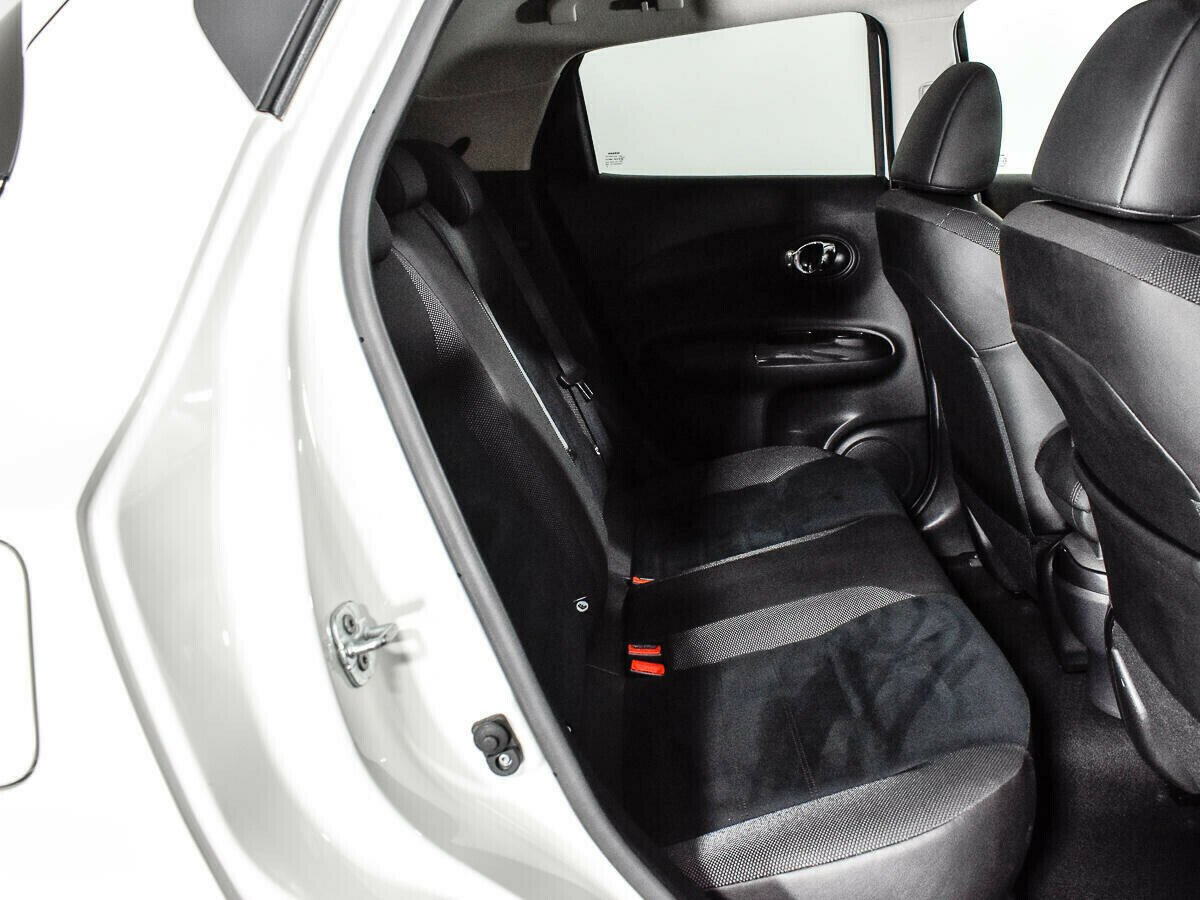 Nissan Juke, 1.6 л, Вариатор, 2016 фото 2