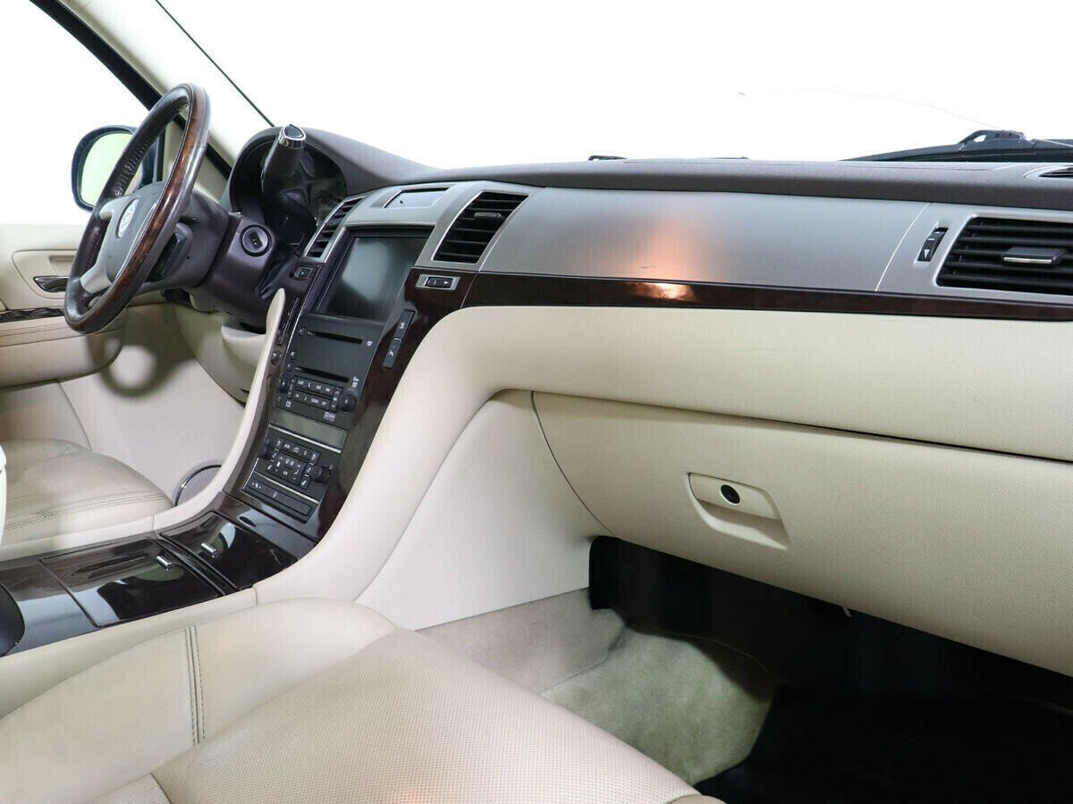 Cadillac Escalade, 6.2 л, АТ, 2010 фото 9