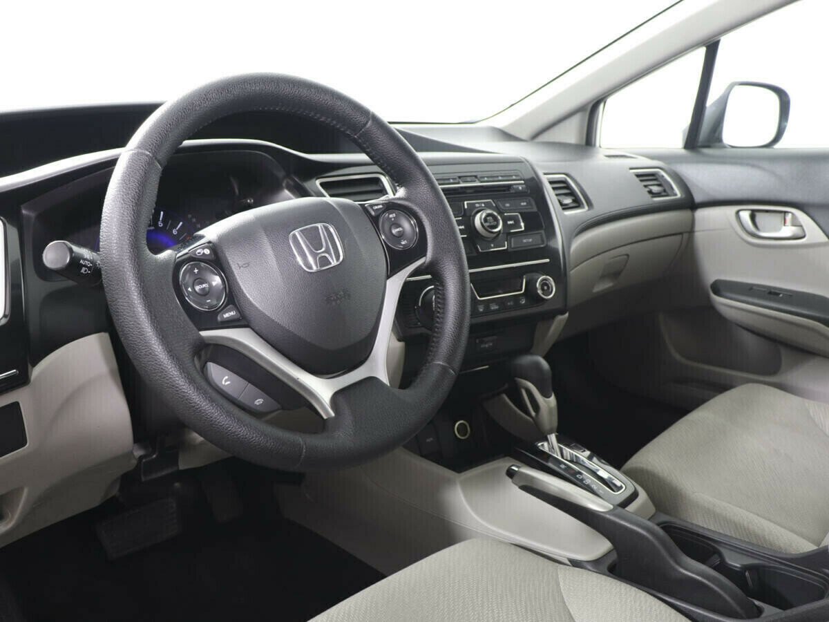 Honda Civic, 1.8 л, Вариатор, 2013 фото 2