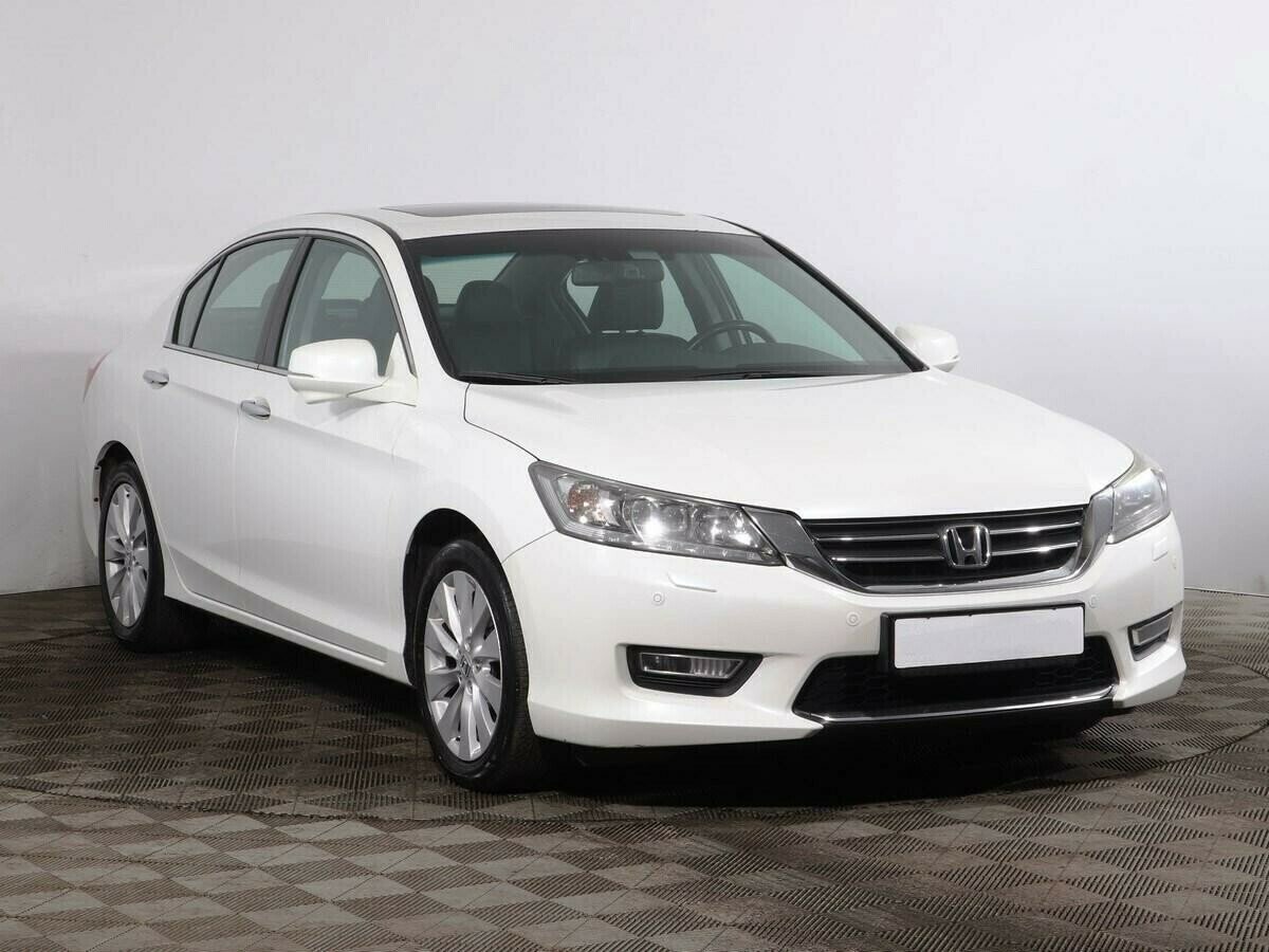 Honda Accord, 2.4 л, Вариатор, 2013 фото 4