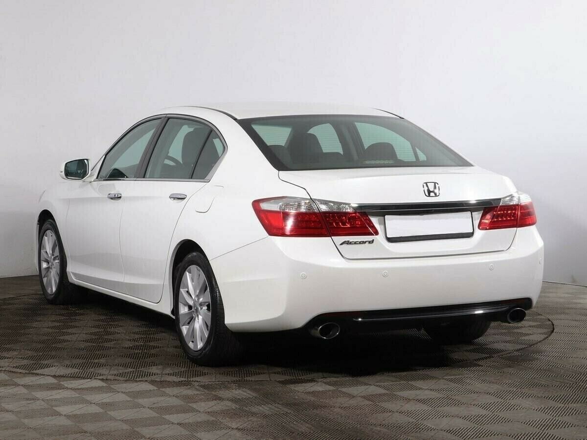Honda Accord, 2.4 л, Вариатор, 2013 фото 5