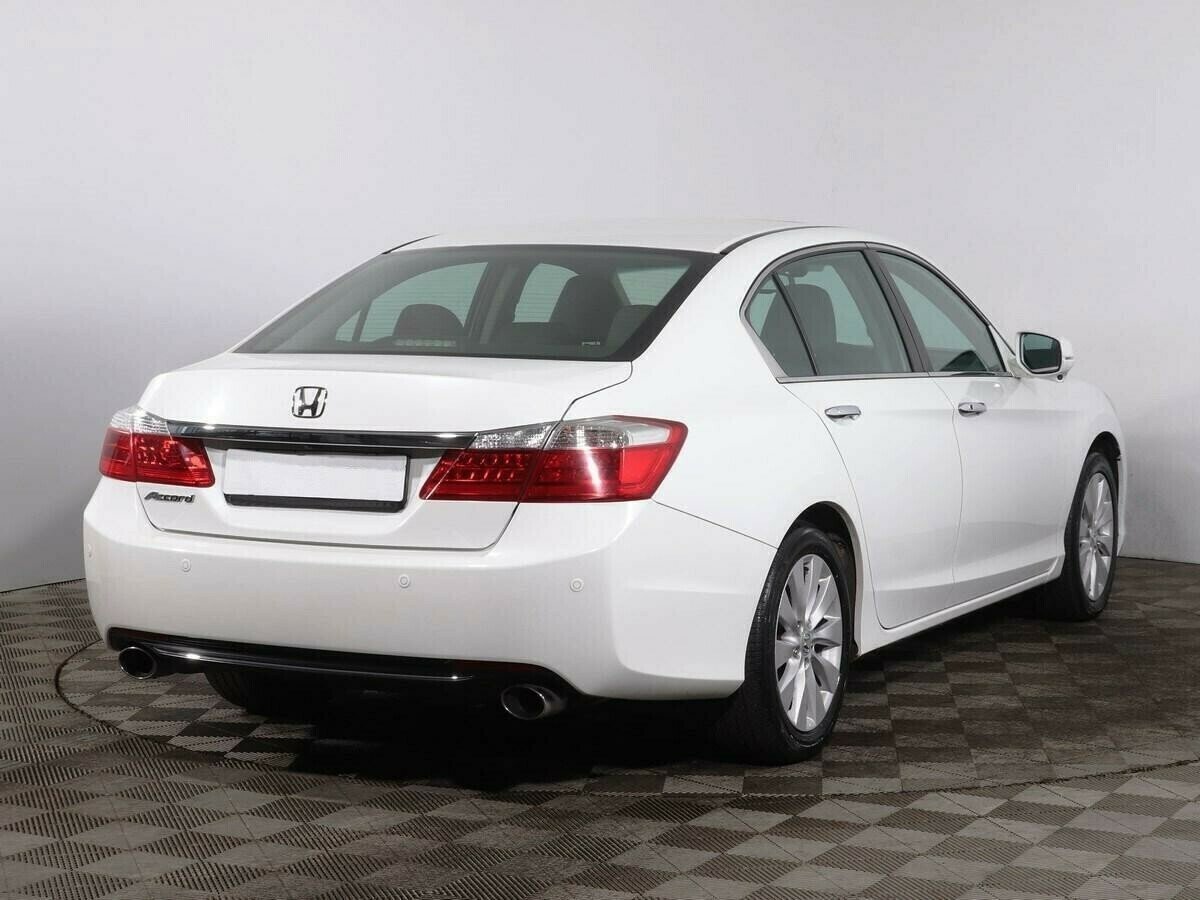 Honda Accord, 2.4 л, Вариатор, 2013 фото 6