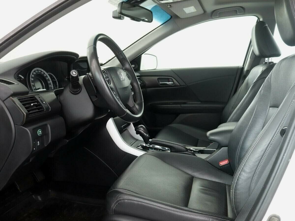 Honda Accord, 2.4 л, Вариатор, 2013 фото 8