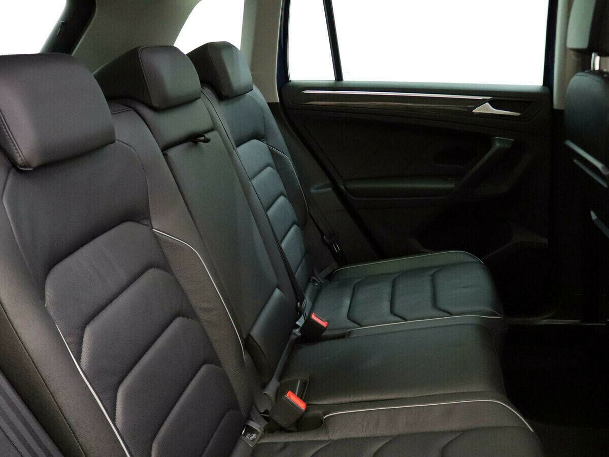 Volkswagen Tiguan, 2.0 л, Робот, 2018 фото 7