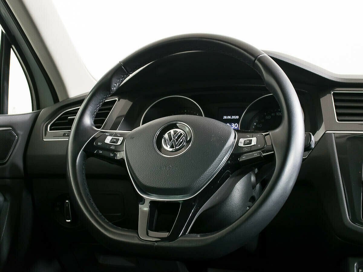 Volkswagen Tiguan, 1.4 л, Робот, 2017 фото 7