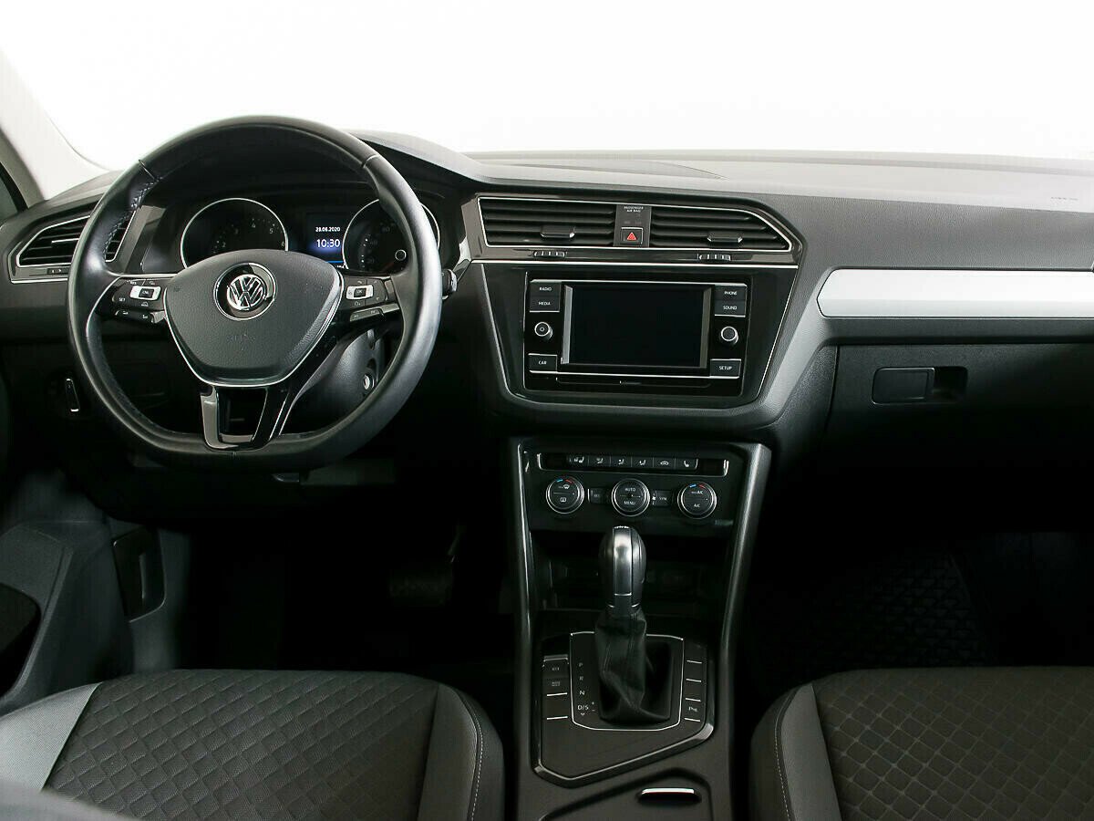Volkswagen Tiguan, 1.4 л, Робот, 2017 фото 8