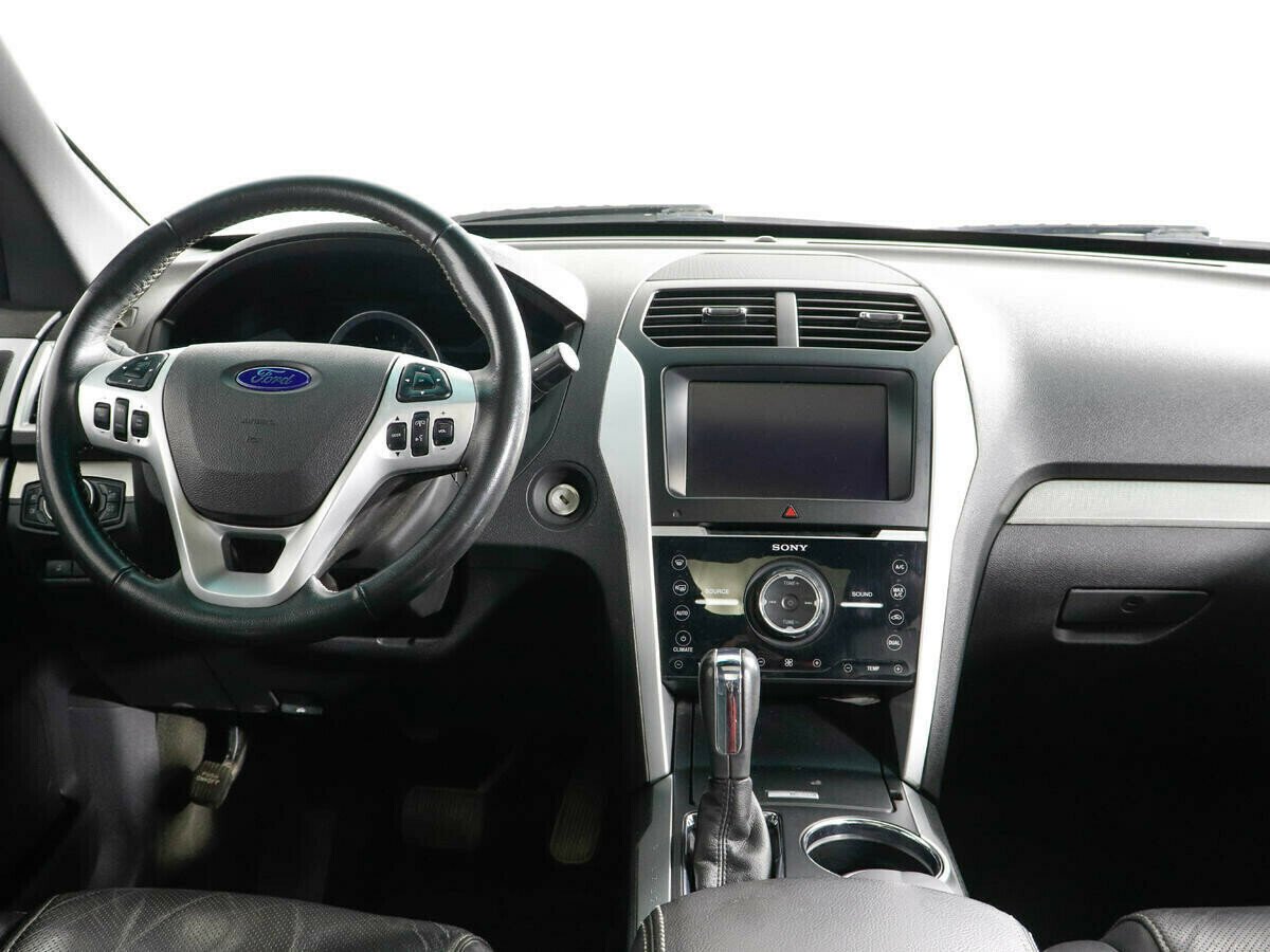 Ford Explorer, 3.5 л, АТ, 2013 фото 9