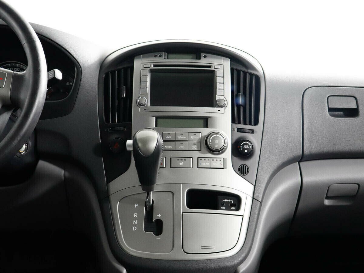 Hyundai Grand Starex, 2.5 л, АТ, 2011 фото 11