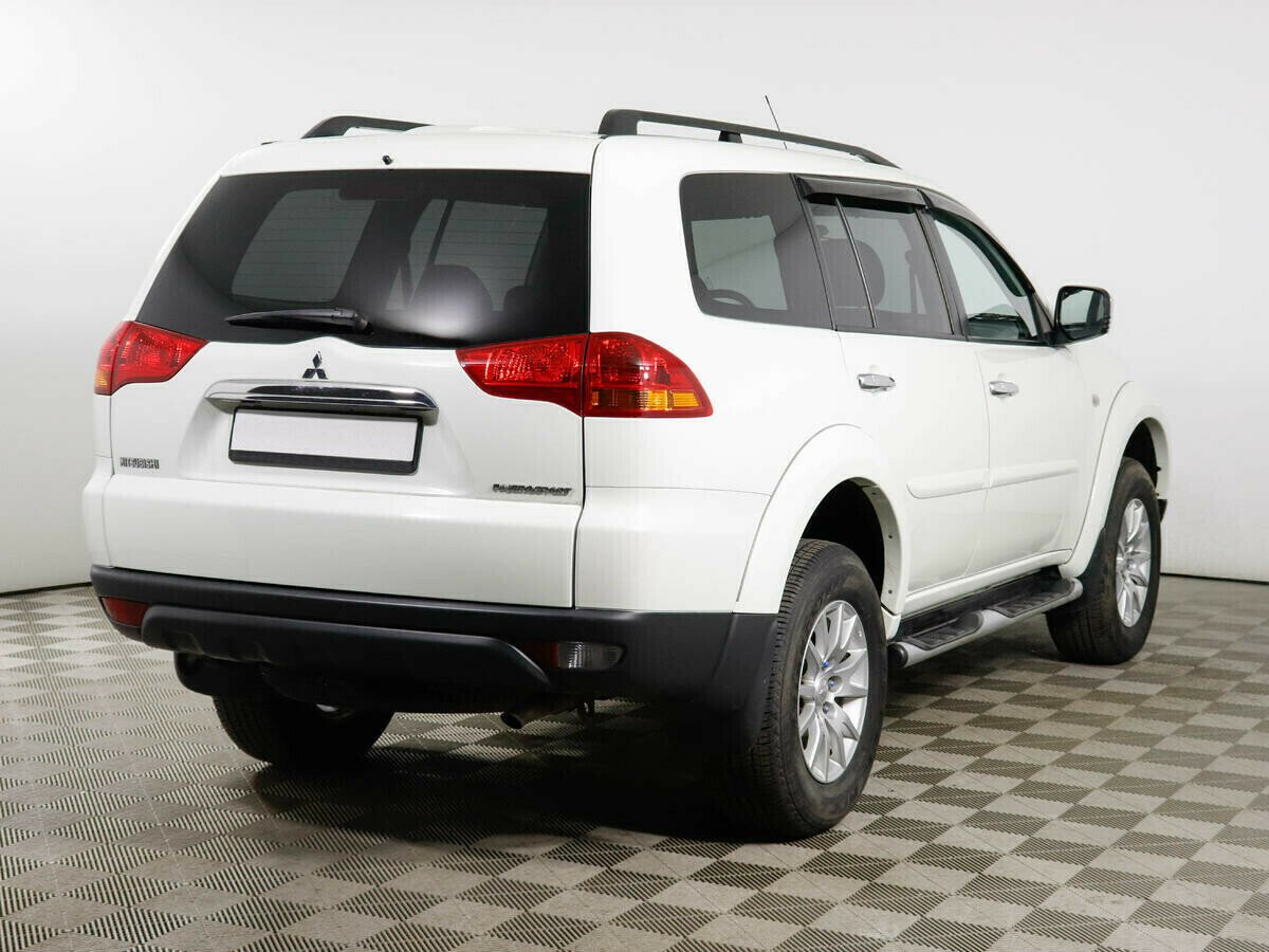 Mitsubishi Pajero Sport, 3.0 л, АТ, 2011 фото 6
