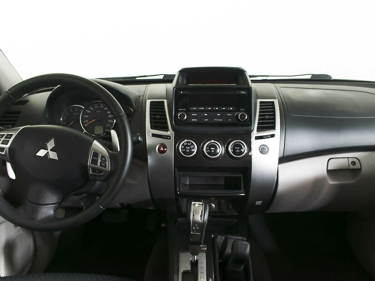 Mitsubishi Pajero Sport, 2.5 л, АТ, 2014 фото 7