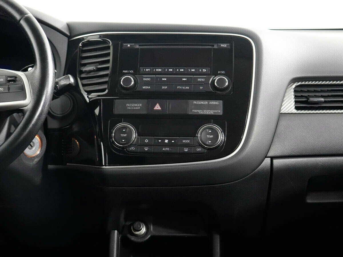 Mitsubishi Outlander, 2.0 л, Вариатор, 2013 фото 8