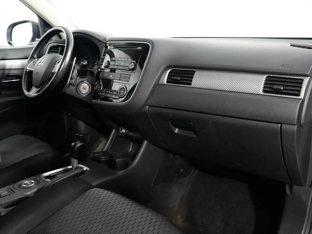 Mitsubishi Outlander, 2.0 л, Вариатор, 2013 фото 2