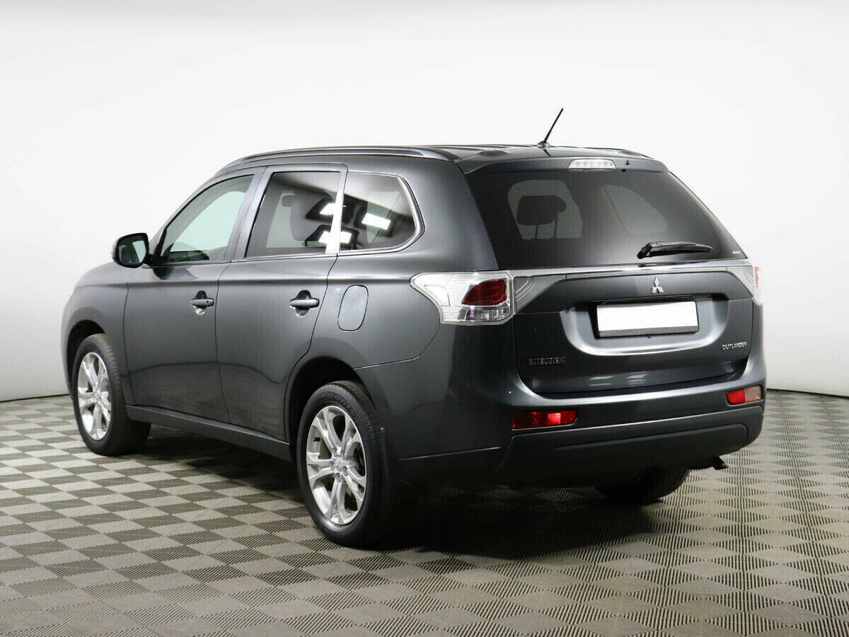 Mitsubishi Outlander, 2.0 л, Вариатор, 2014 фото 5