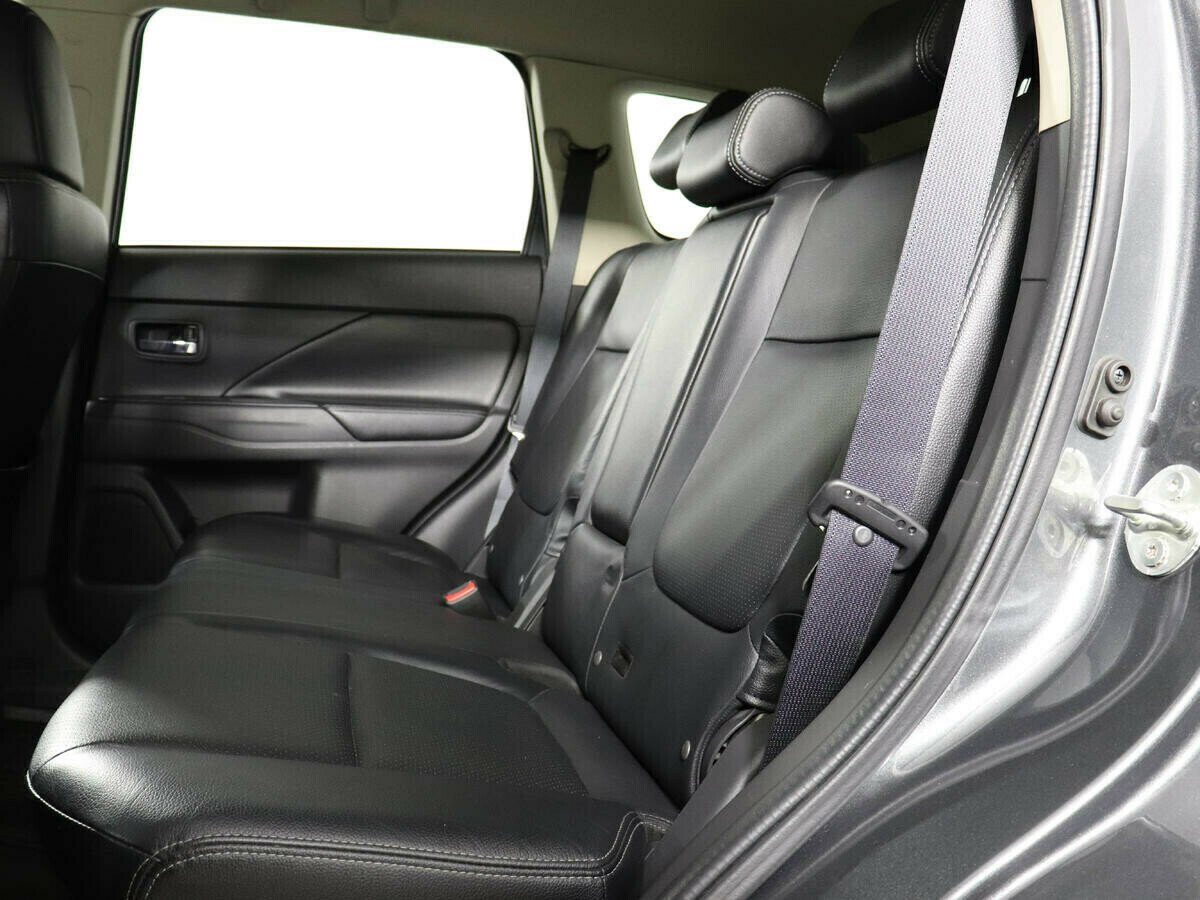 Mitsubishi Outlander, 2.0 л, Вариатор, 2014 фото 8