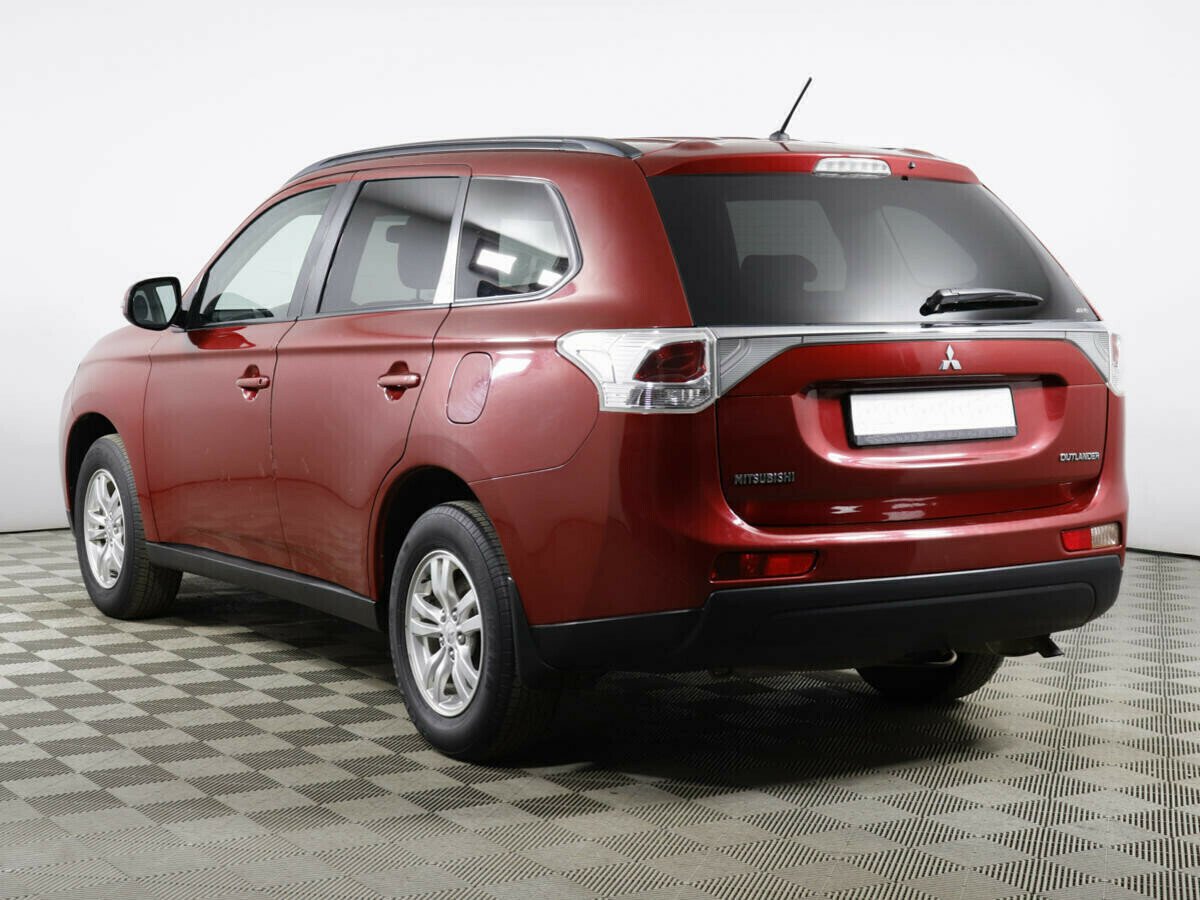 Mitsubishi Outlander, 2.4 л, Вариатор, 2014 фото 6