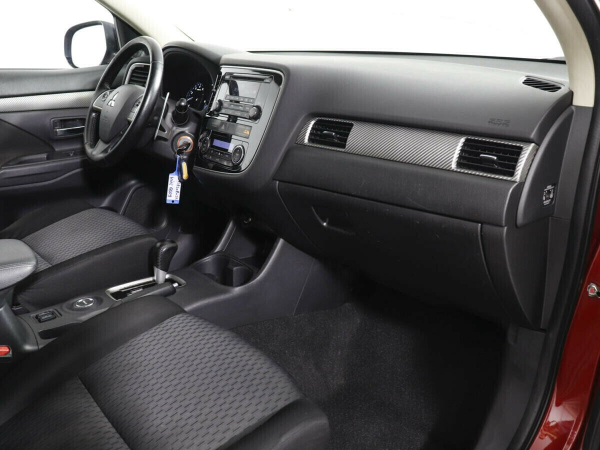 Mitsubishi Outlander, 2.4 л, Вариатор, 2014 фото 7