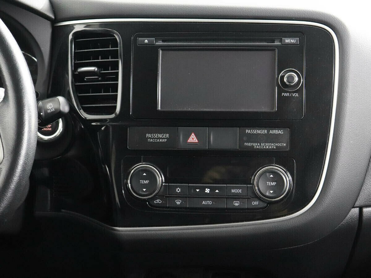 Mitsubishi Outlander, 2.4 л, Вариатор, 2014 фото 2