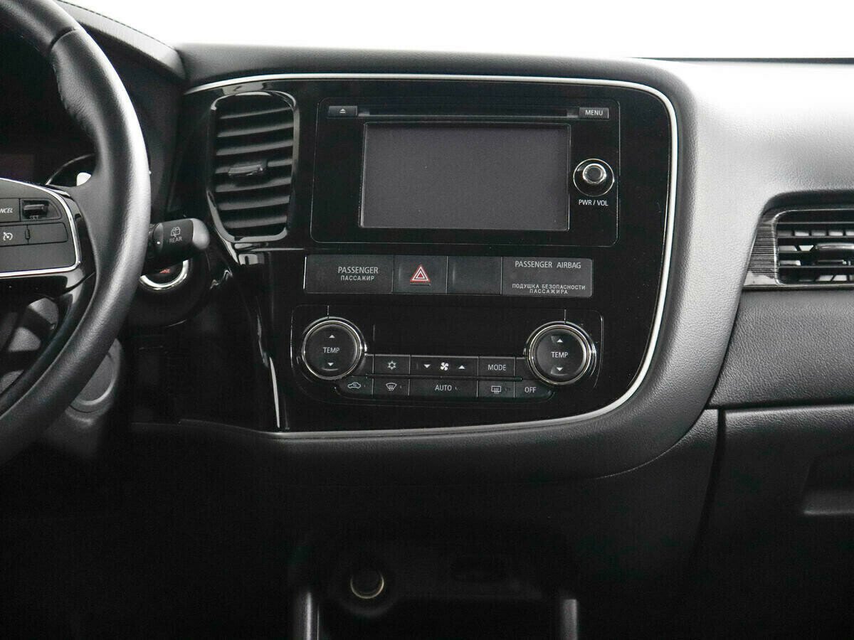 Mitsubishi Outlander, 2.4 л, Вариатор, 2016 фото 1