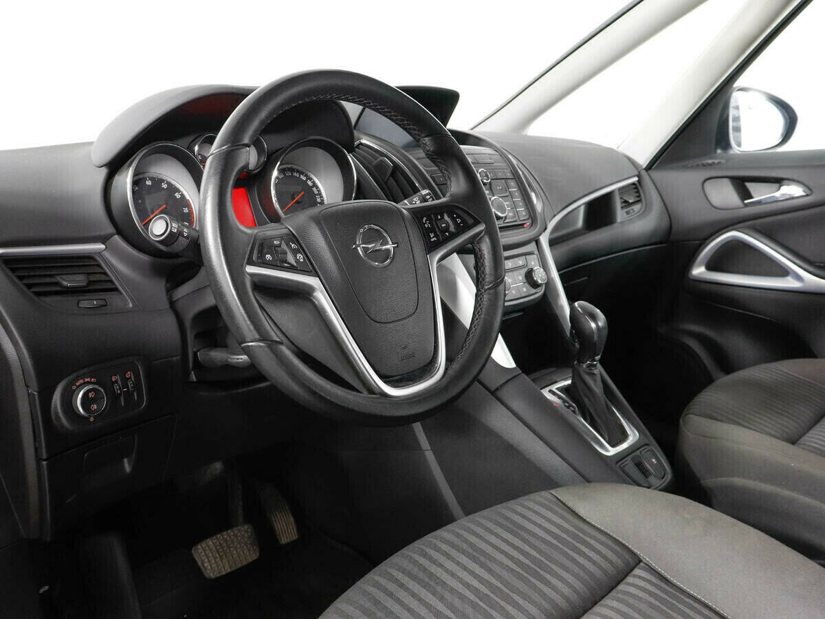 Opel Zafira, 1.4 л, АТ, 2012 фото 2