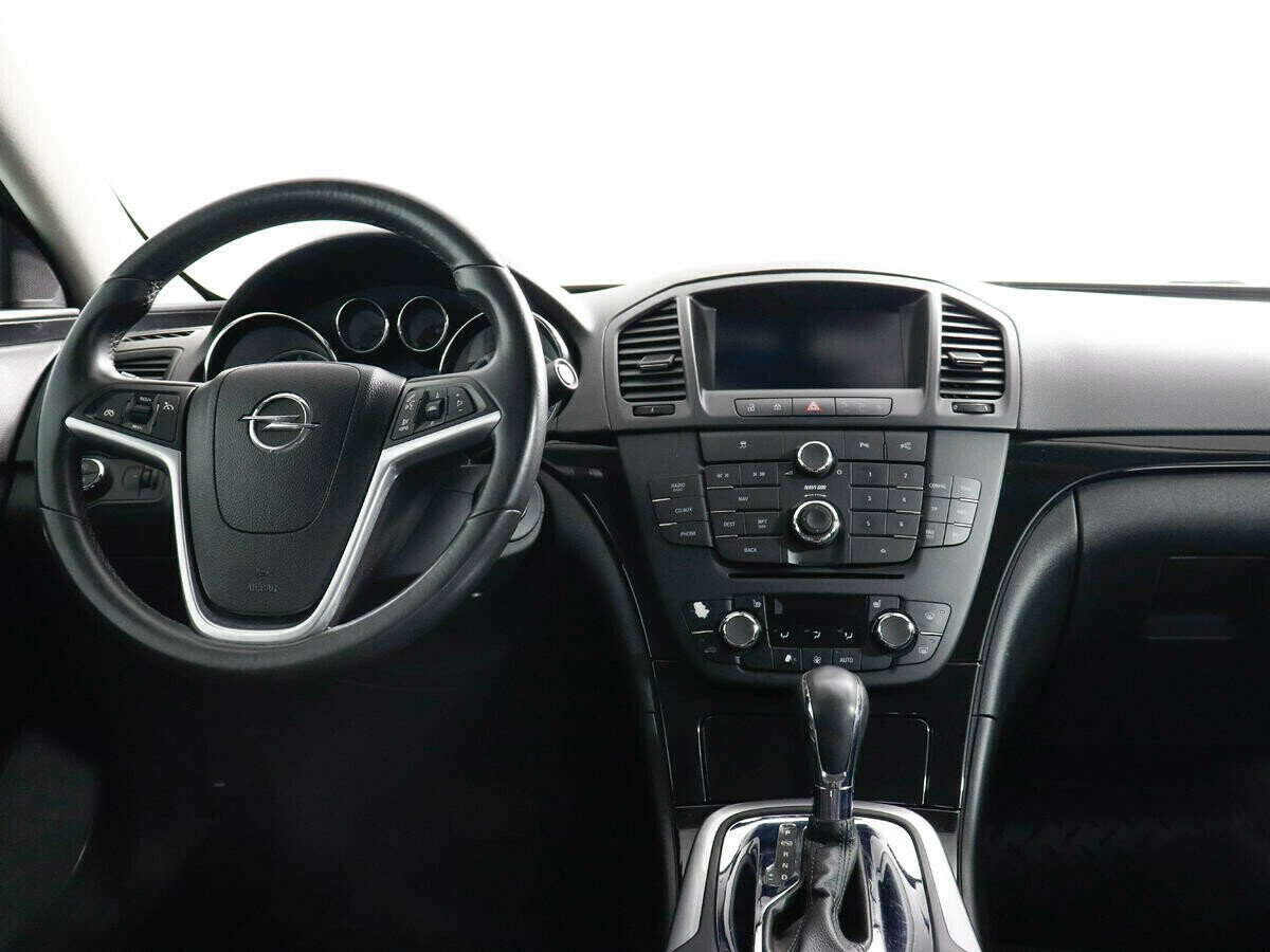 Opel Insignia, 2.0 л, АТ, 2012 фото 2