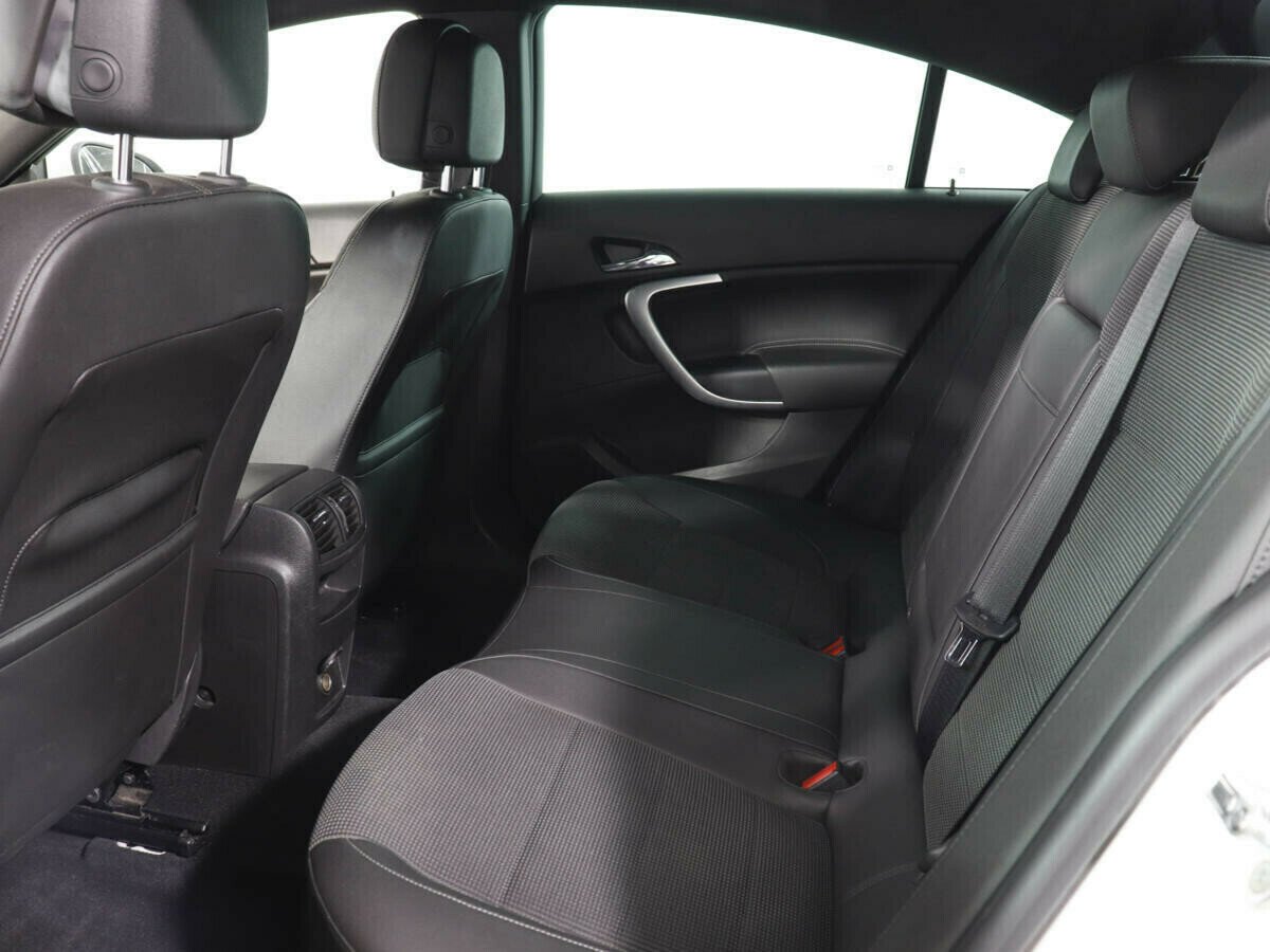 Opel Insignia, 2.0 л, АТ, 2011 фото 1