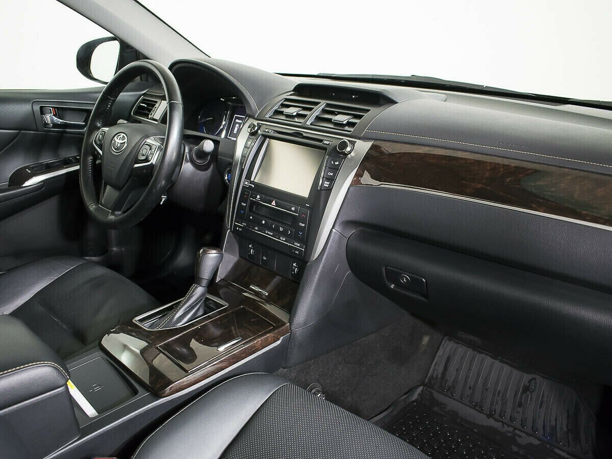 Toyota Camry, 2.5 л, АТ, 2017 фото 8