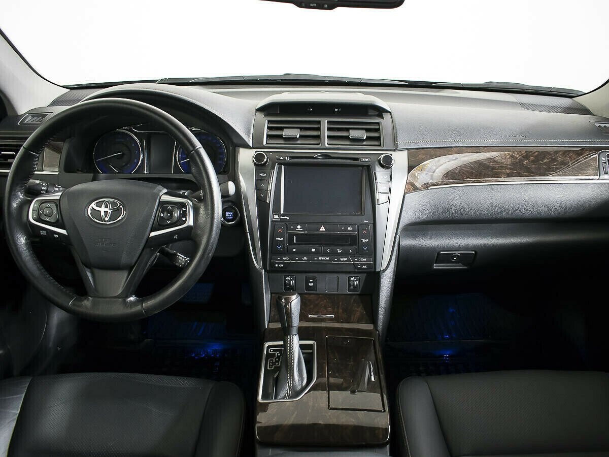 Toyota Camry, 2.5 л, АТ, 2017 фото 9