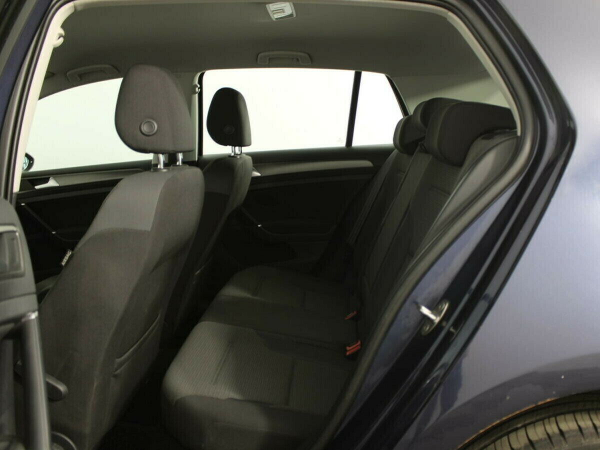 Volkswagen Golf, 1.2 л, Робот, 2013 фото 1