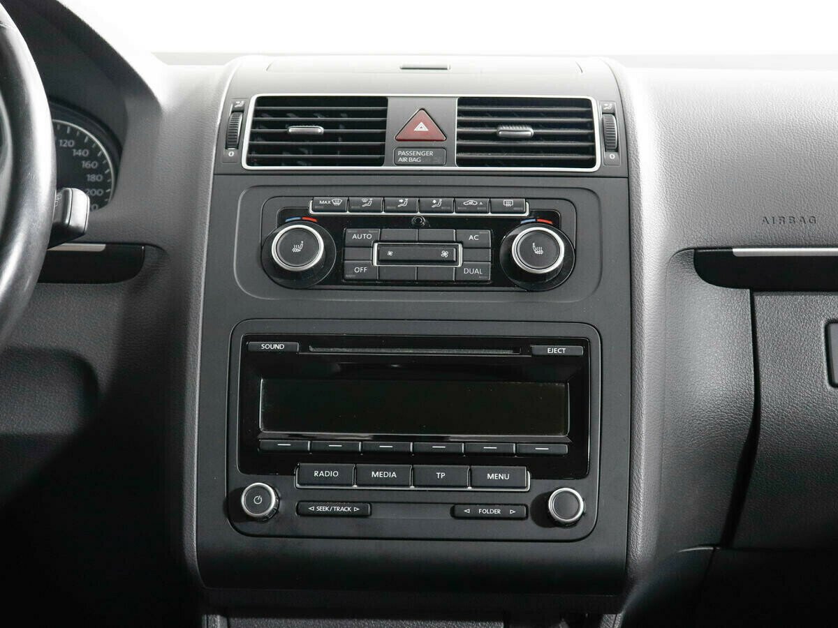 Volkswagen Touran, 1.0 л, МТ, 2011 фото 7