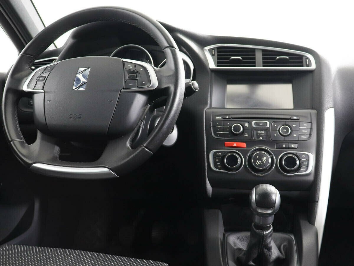 Citroen DS4, 1.6 л, МТ, 2013 фото 8