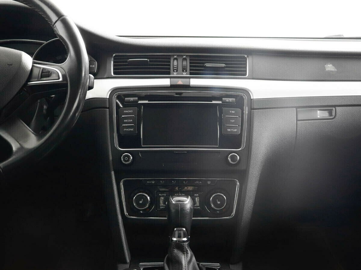 Skoda Superb, 1.8 л, Робот, 2013 фото 7