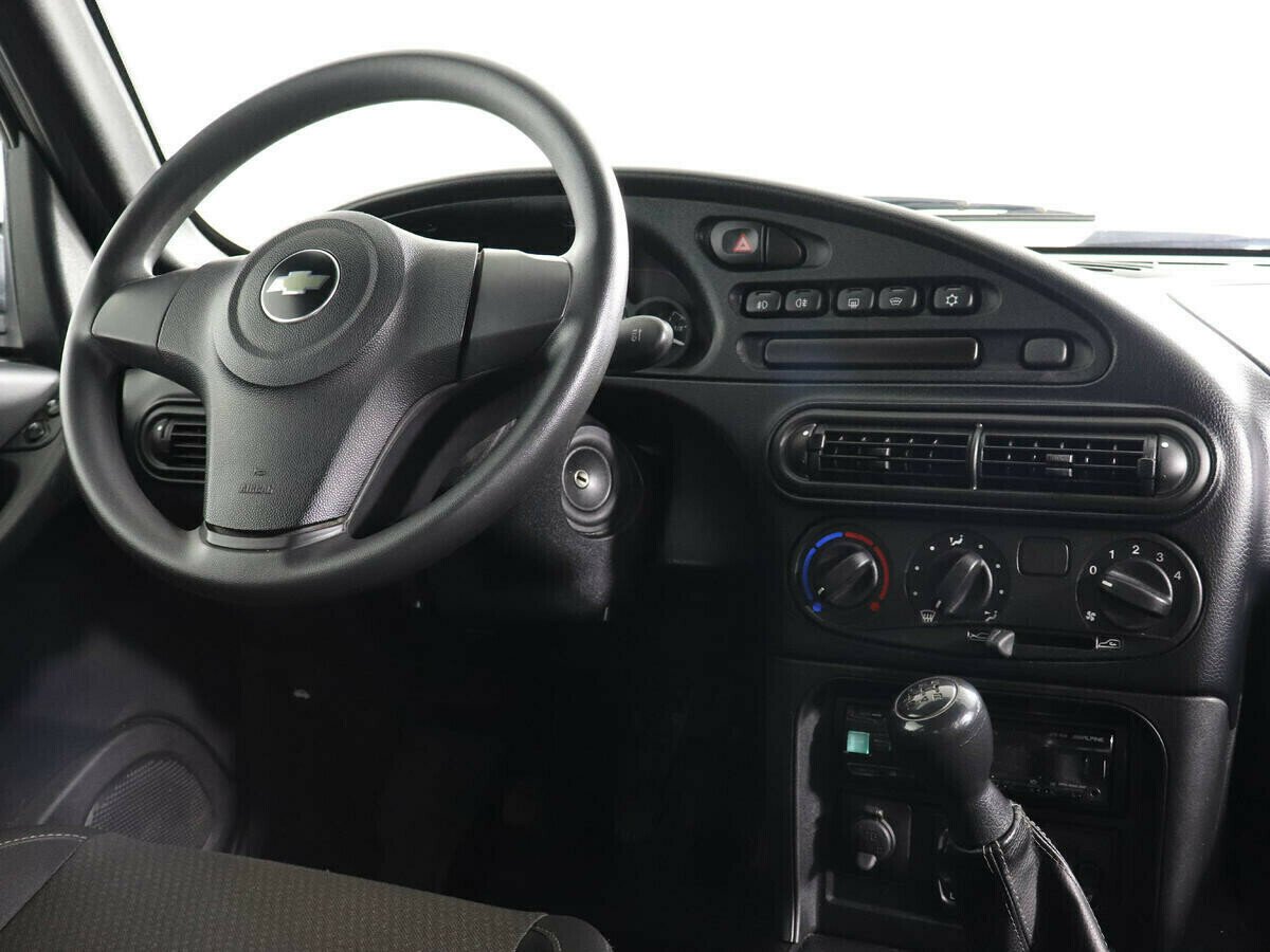 Chevrolet Niva, 1.7 л, МТ, 2015 фото 8